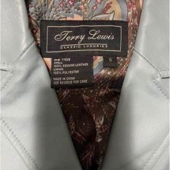 Women’s Small Terry Lewis 100% leather jacket - Picture 9 of 9